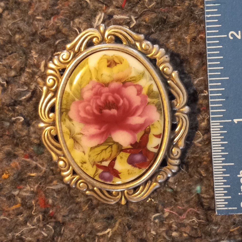 Vintage Cameo